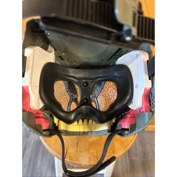 Jurassic World Chomp 'n Roar Mask Velociraptor Blue Dinosaur Works (5269) - Picture 8 of 8